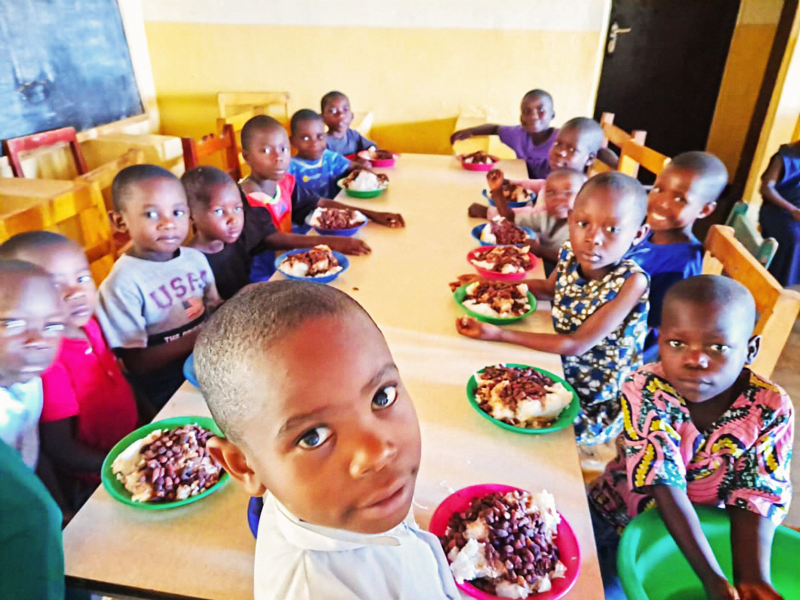 New Congo Children at table