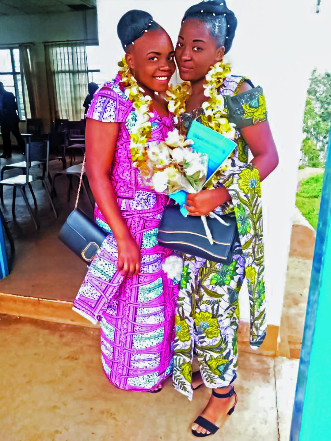 Vandaag hebben twee van onze kinderen hun opleiding afgerond ... Ze zijn klaar om te leven zoals elk ander mens." Vandaag hebben twee van onze kinderen hun opleiding afgerond ... Ze zijn klaar om te leven zoals elk ander mens."